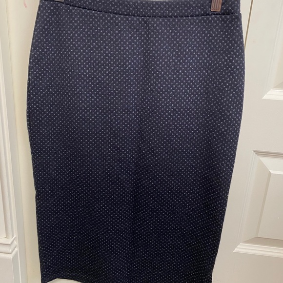 simple pattern pencil skirt - Picture 1 of 1